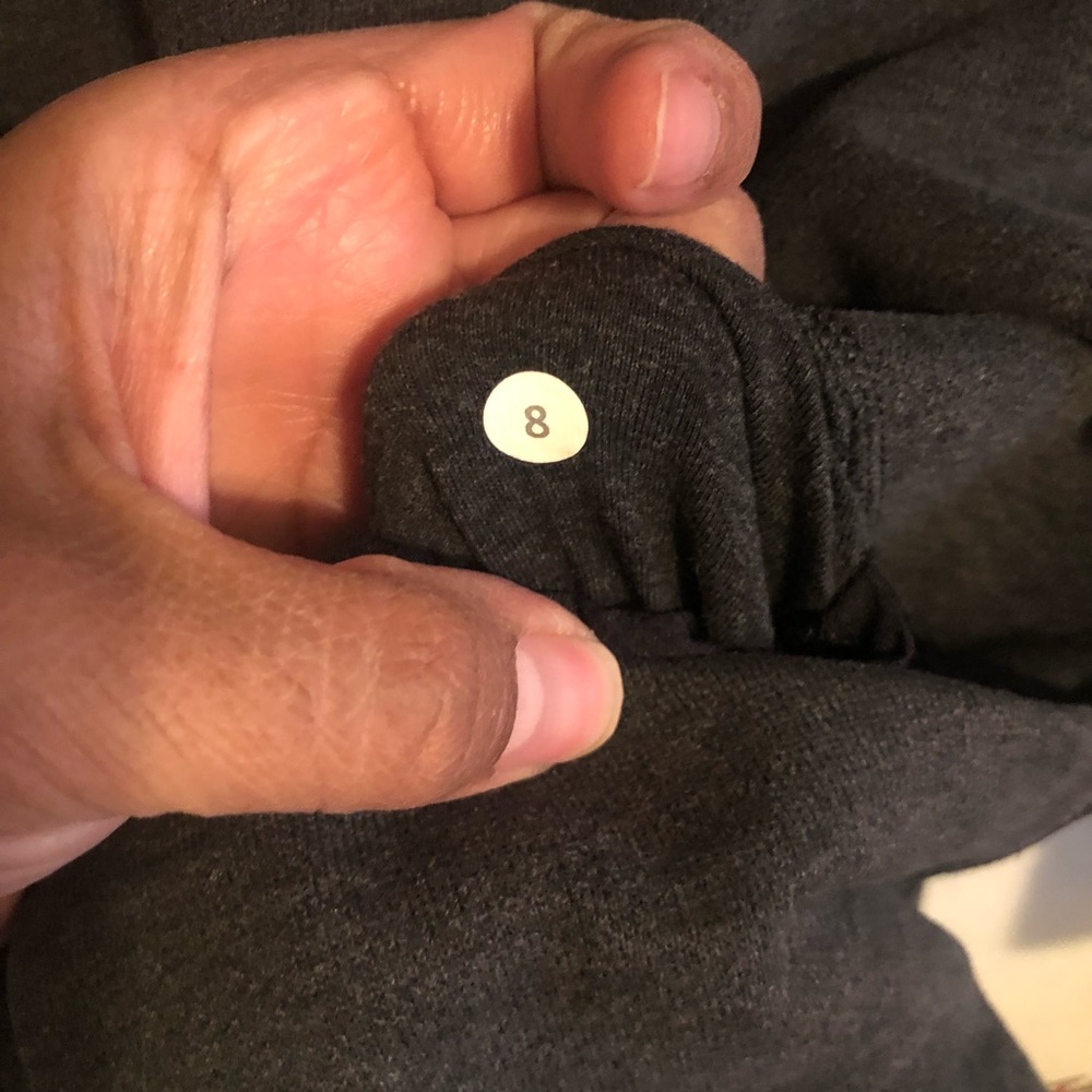 Lululemon Women’s Cozy Cuddle Up Jacket Size 8 Heathered Black - Picture 6 of 6